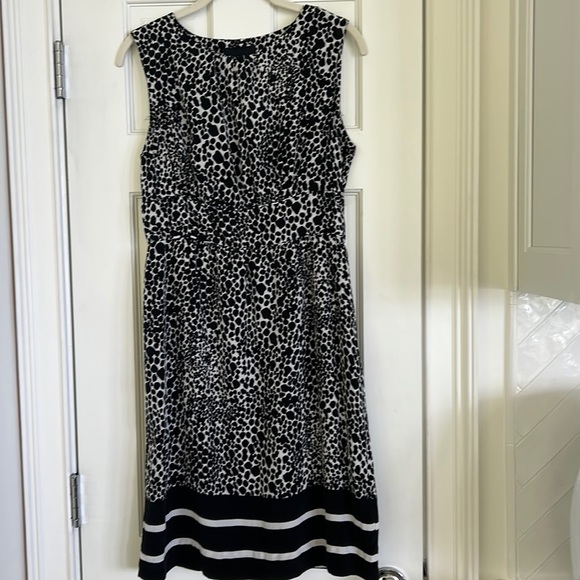 Cynthia Rowley 100% Silk Black and White Spotted Work All Occasion Dress sz.8 - Picture 1 of 8